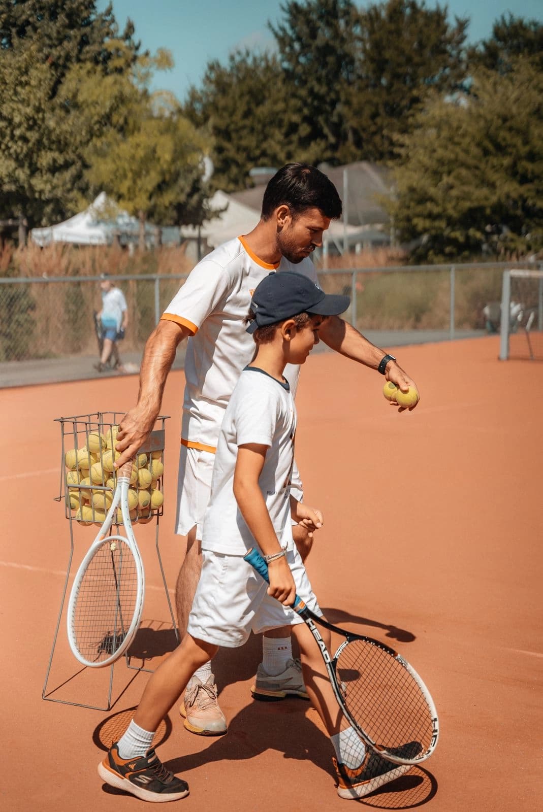 Enfant au Tennis Club de Collonge-Bellerive